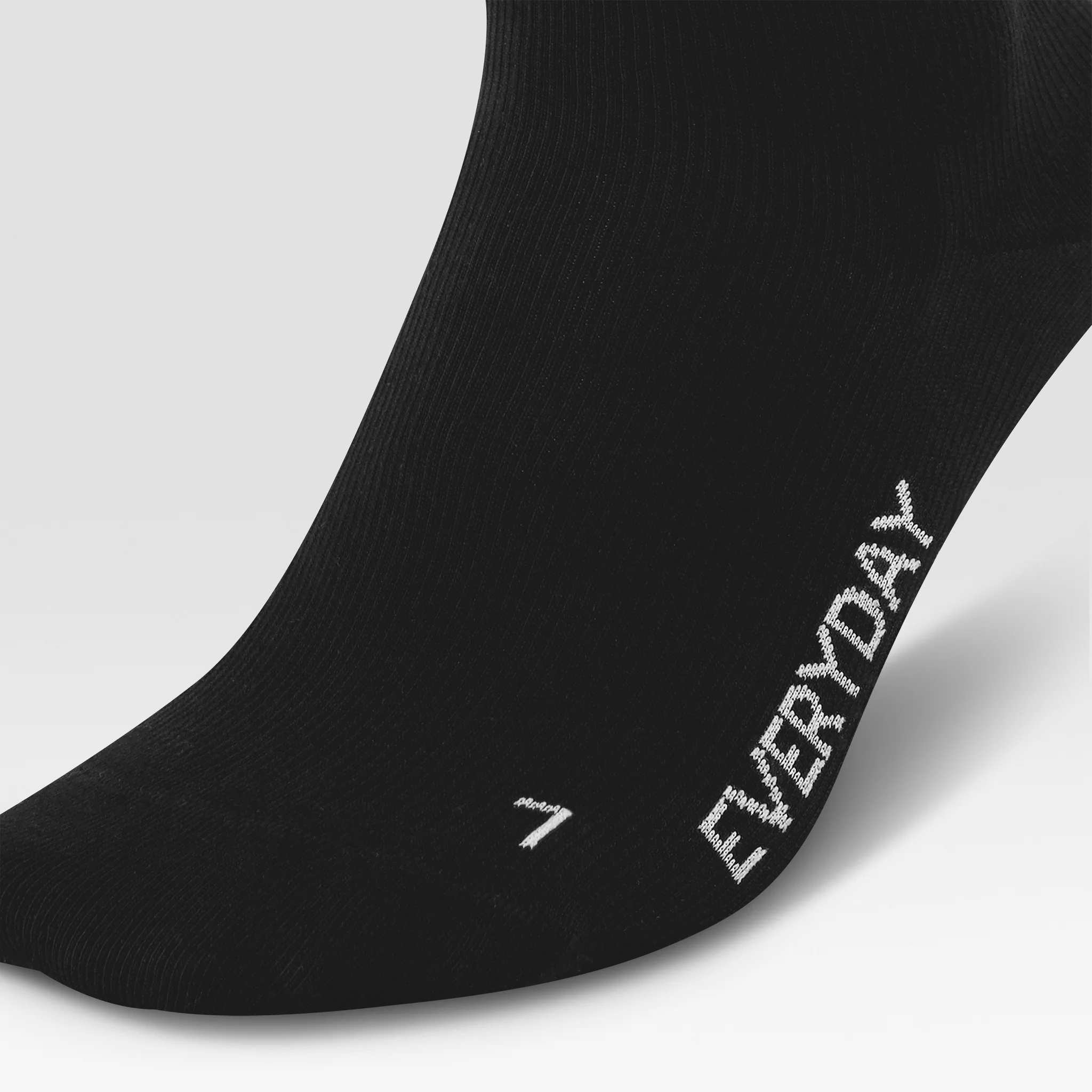 Cotton Everyday Ankle Socks Women 2-Pack | Black / White - Image 4