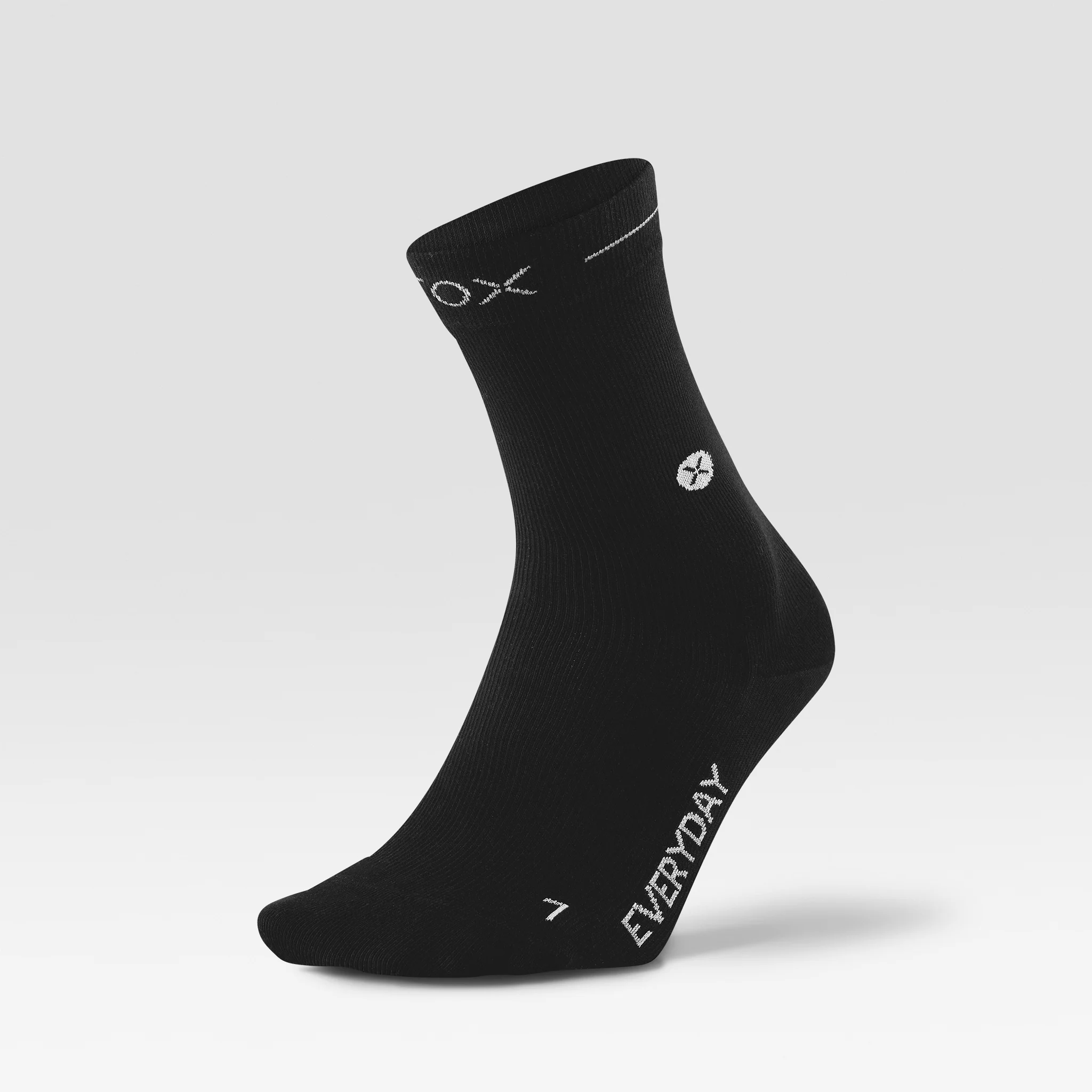 Cotton Everyday Ankle Socks Women 2-Pack | Black / White - Image 2