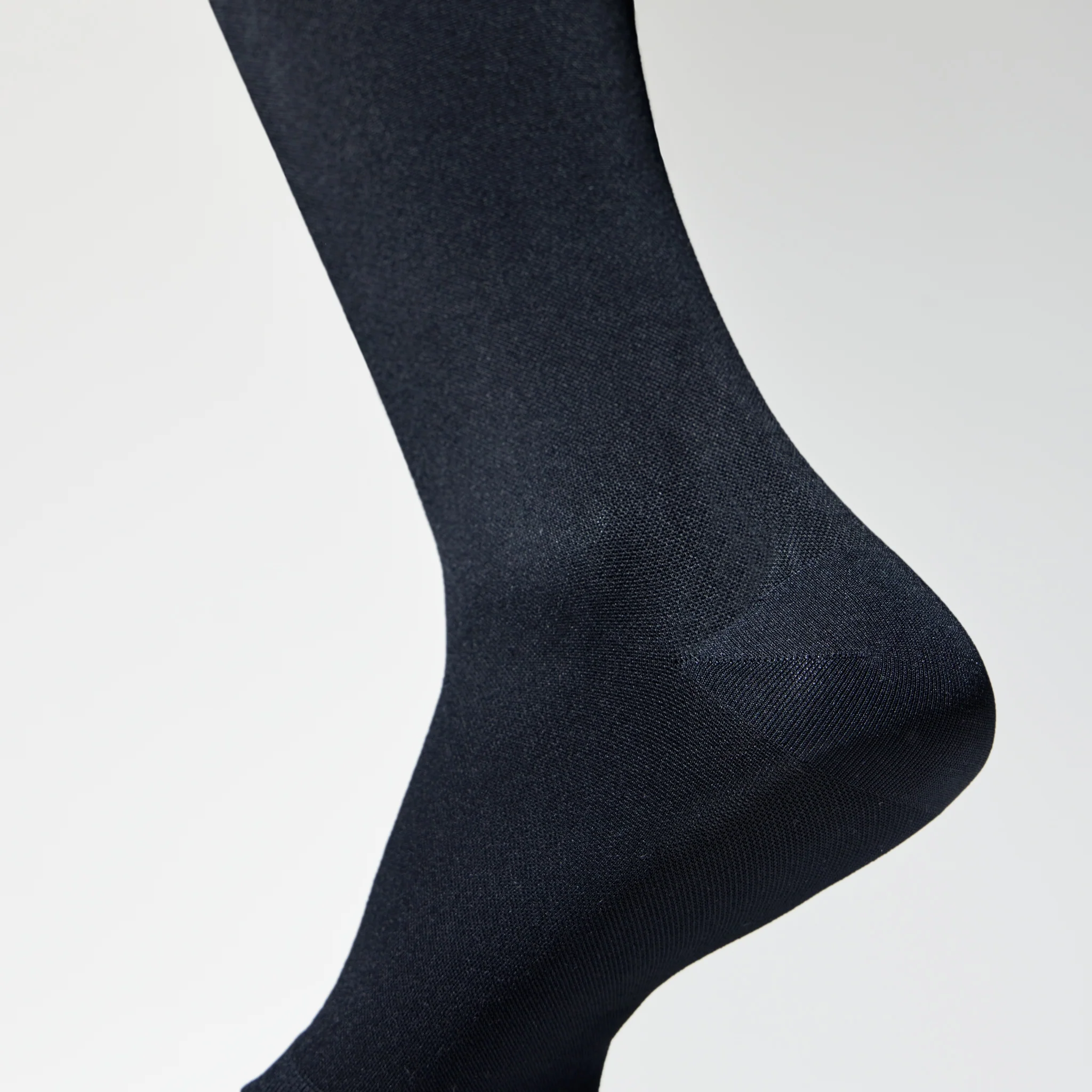Medical Thigh High Stocking Unisex | Black - Image 5