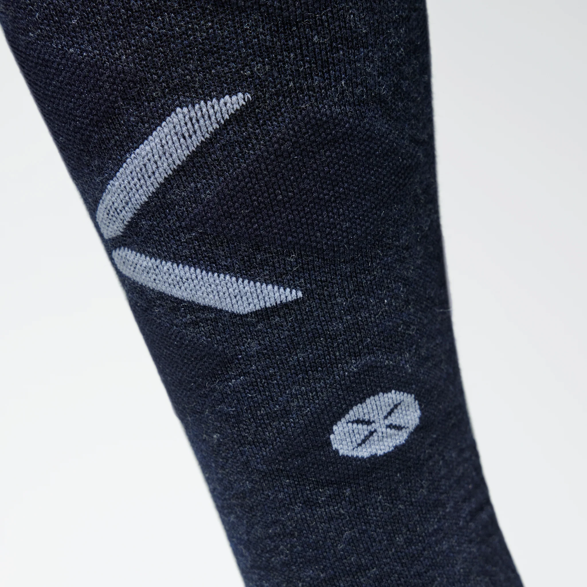 Merino Skiing Socks Men | Navy / White - Image 4