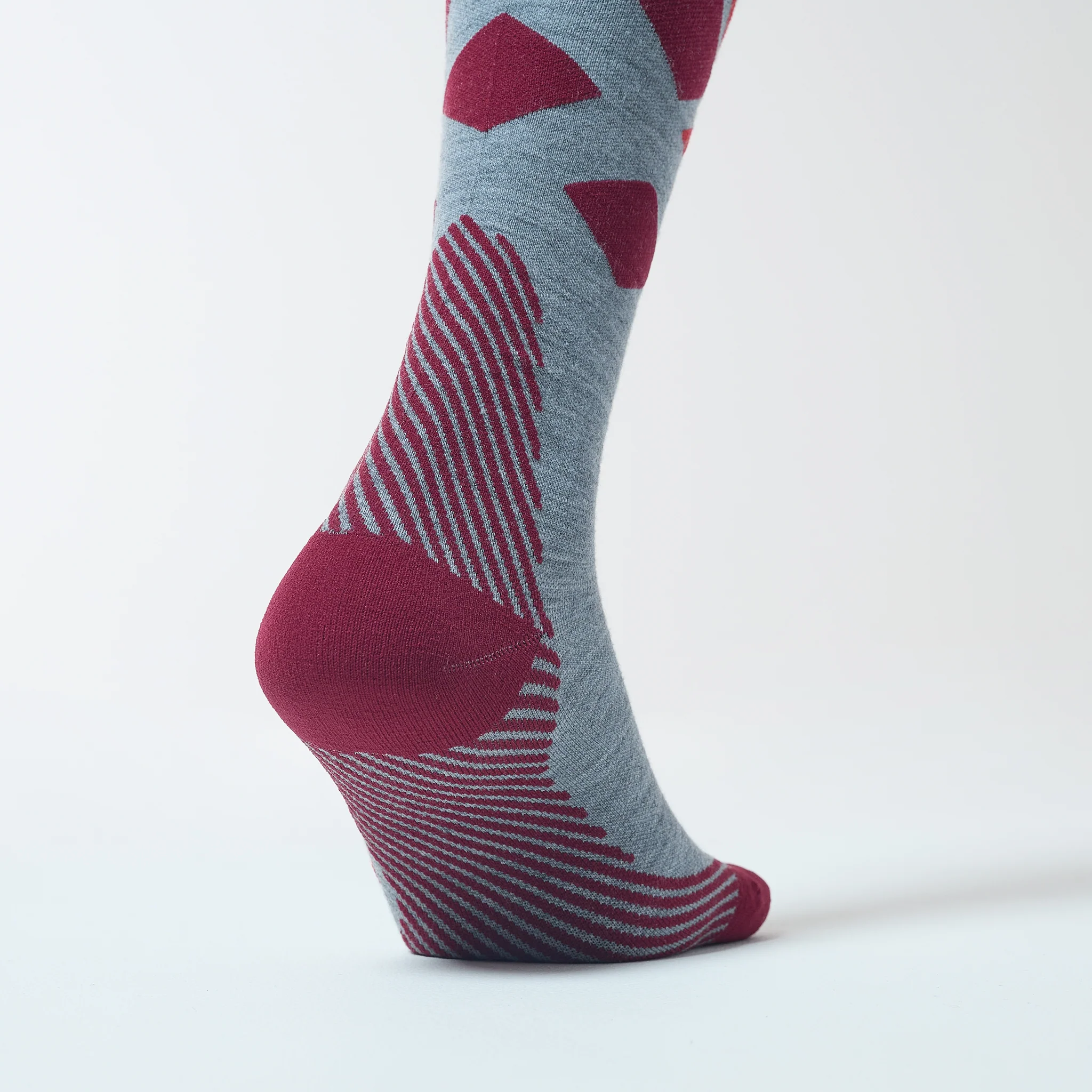 Merino Skiing Socks Men | Silver Grey / Barolo - Image 4