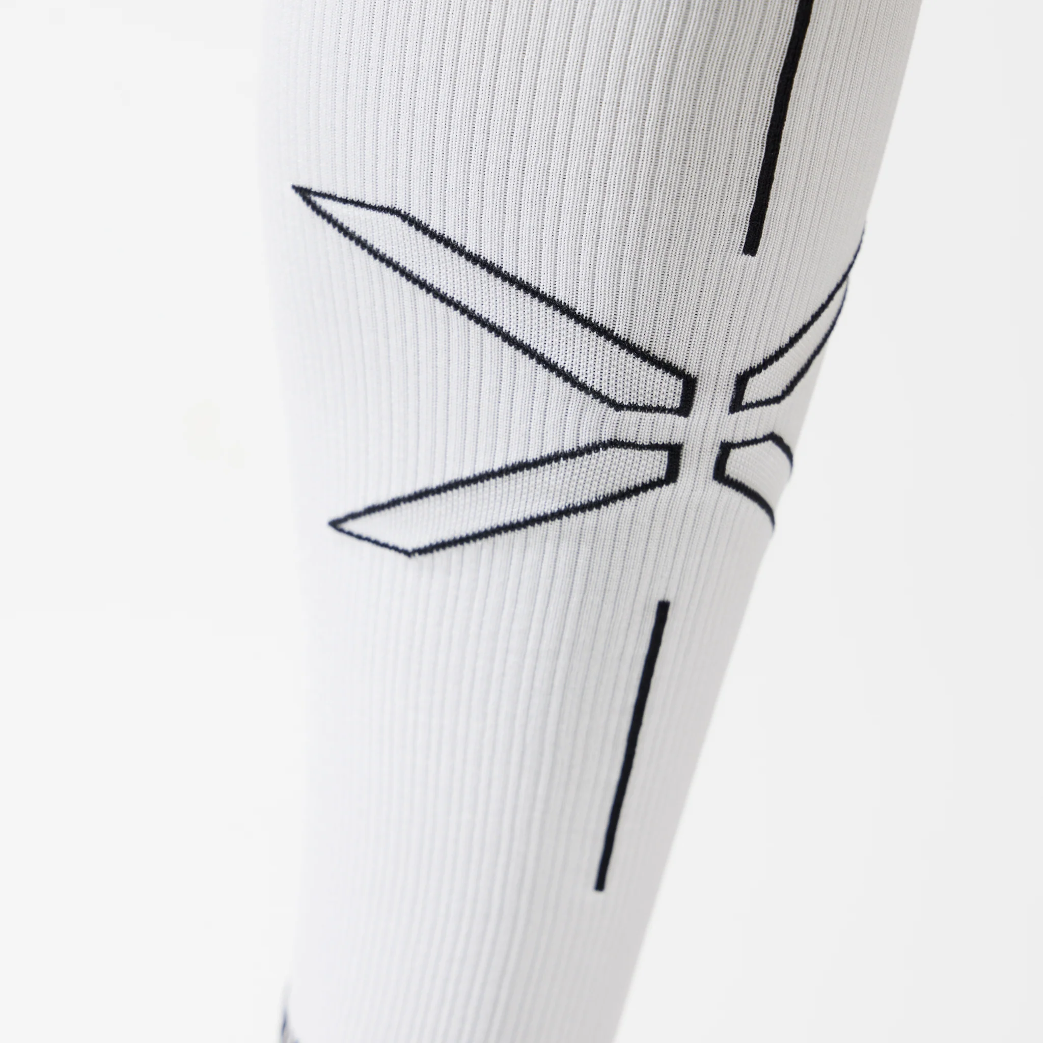 Calf Sleeves Women | White / Black - Image 4