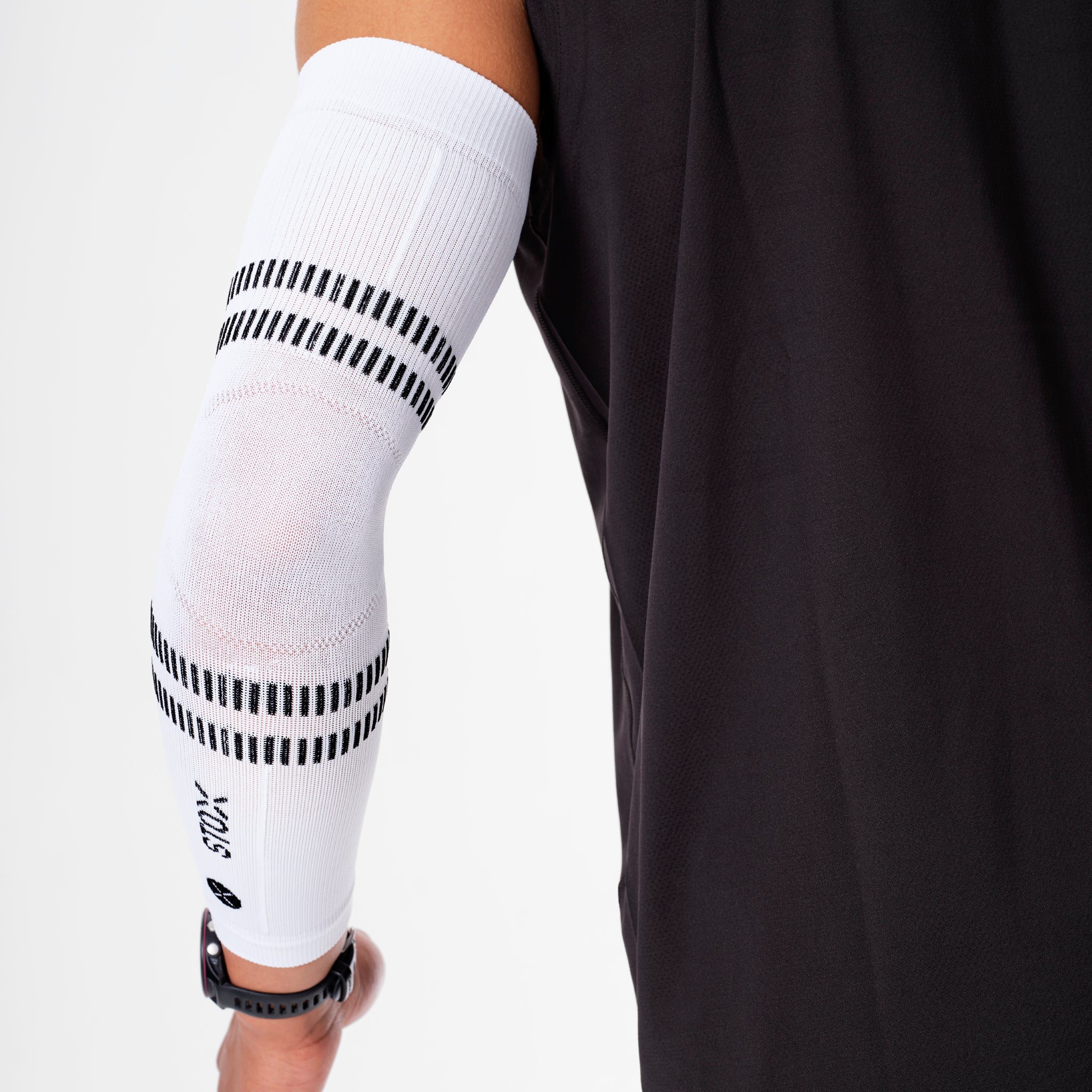 Running Arm Sleeves Unisex | White / Black - Image 3