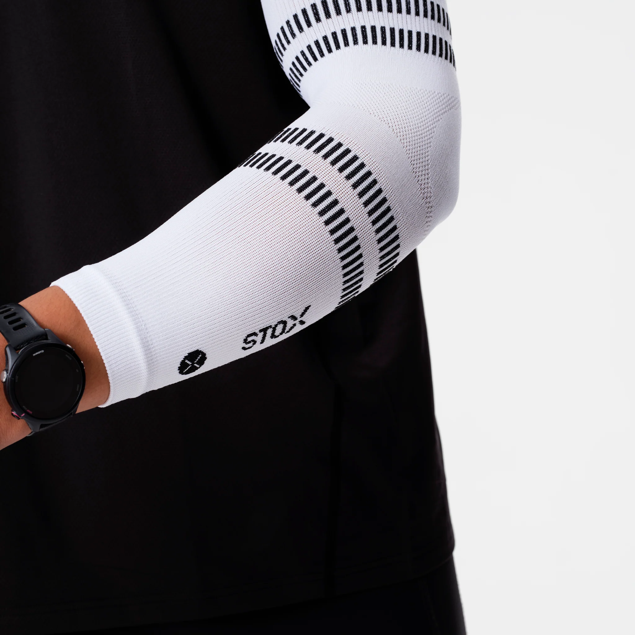 Running Arm Sleeves Unisex | White / Black - Image 5