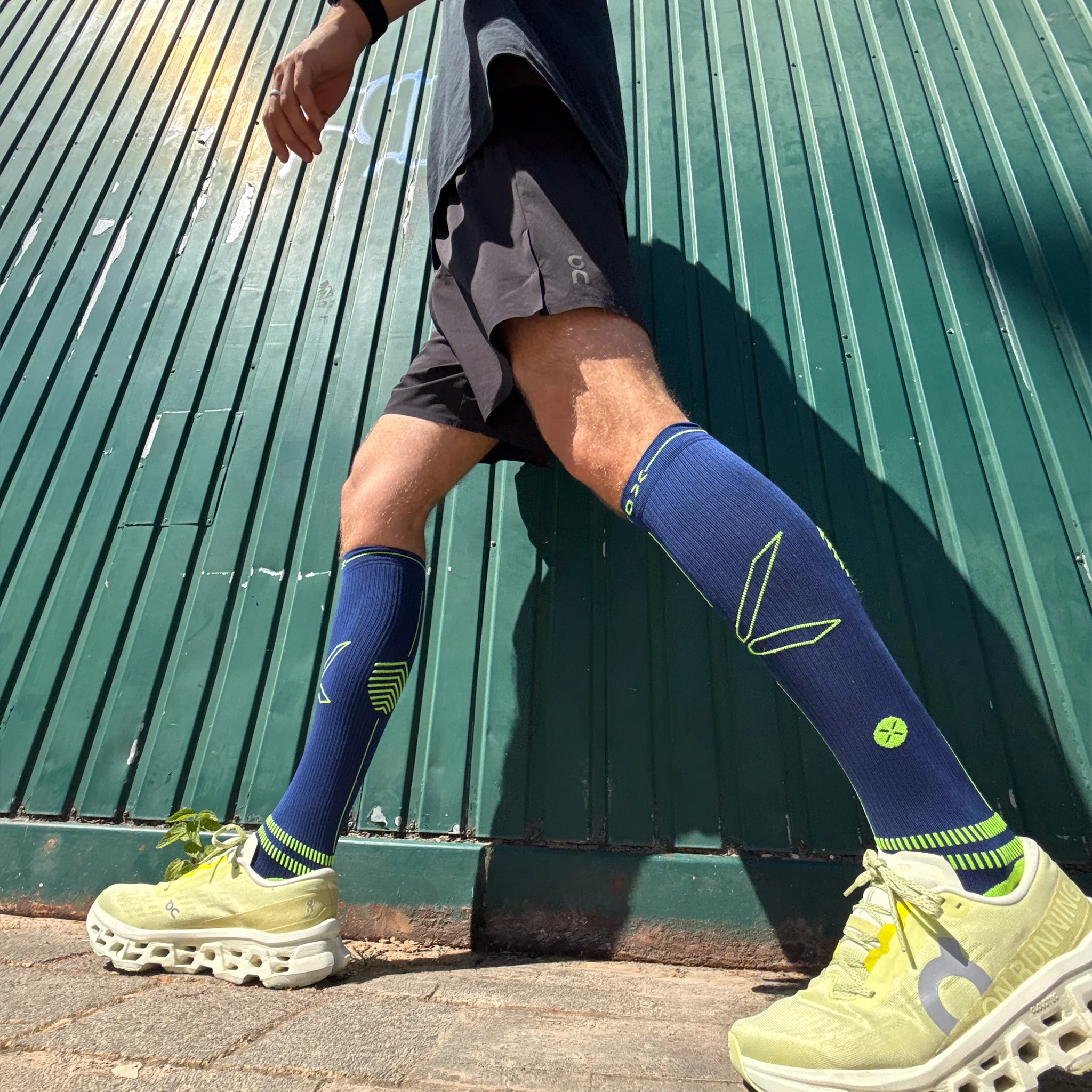 Running Socks Men | Dark Blue / Yellow - Image 4