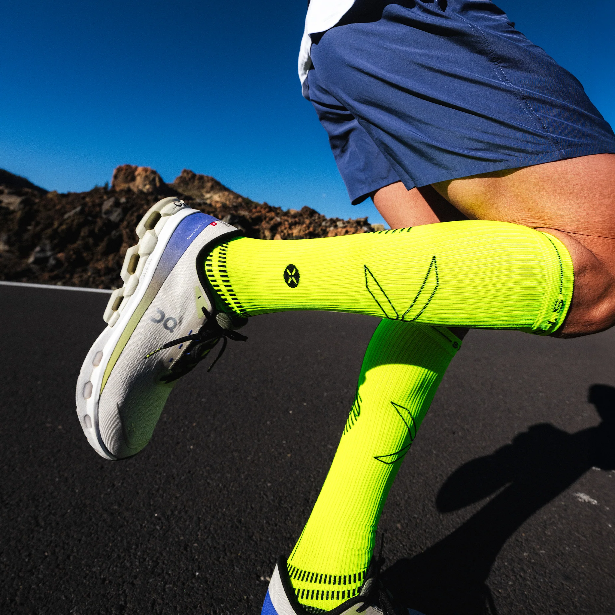 Running Socks Men | Yellow Fluo / Black - Image 2